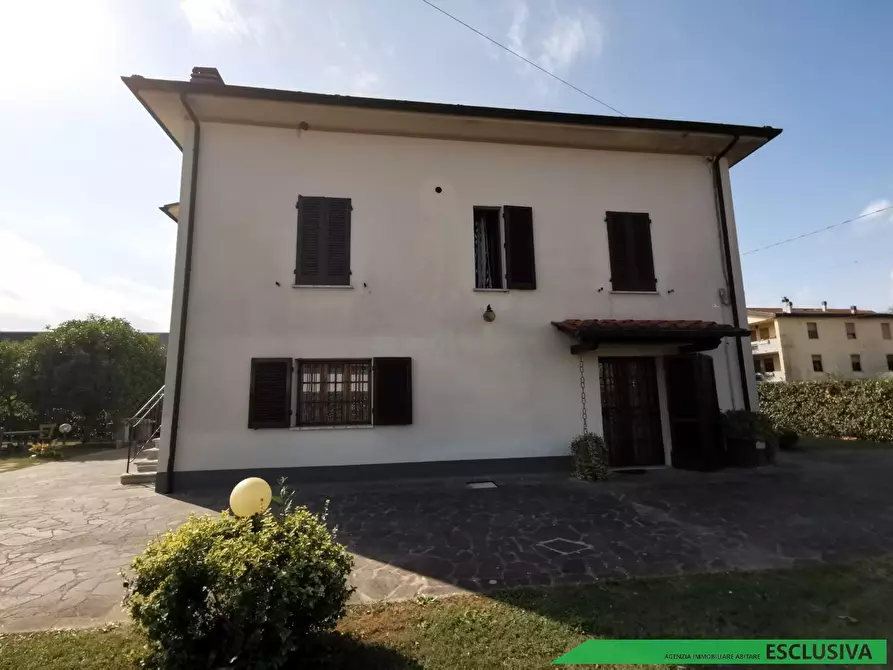 Immagine 14 di Casa indipendente in vendita  a Fucecchio