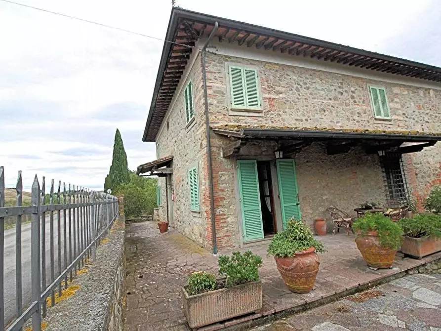 Immagine 17 di Casa colonica in vendita  a Terricciola