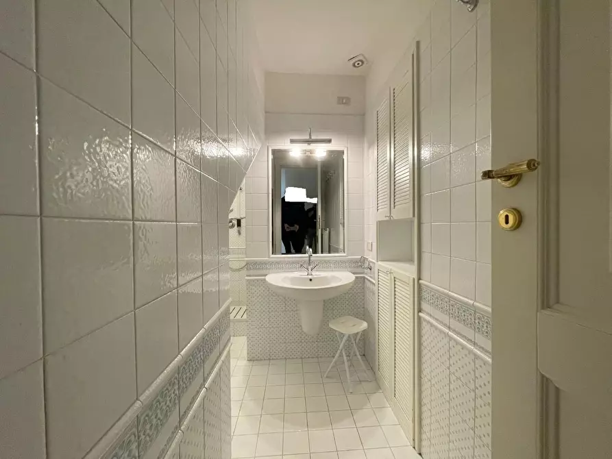 Immagine 20 di Appartamento in vendita  a Siena