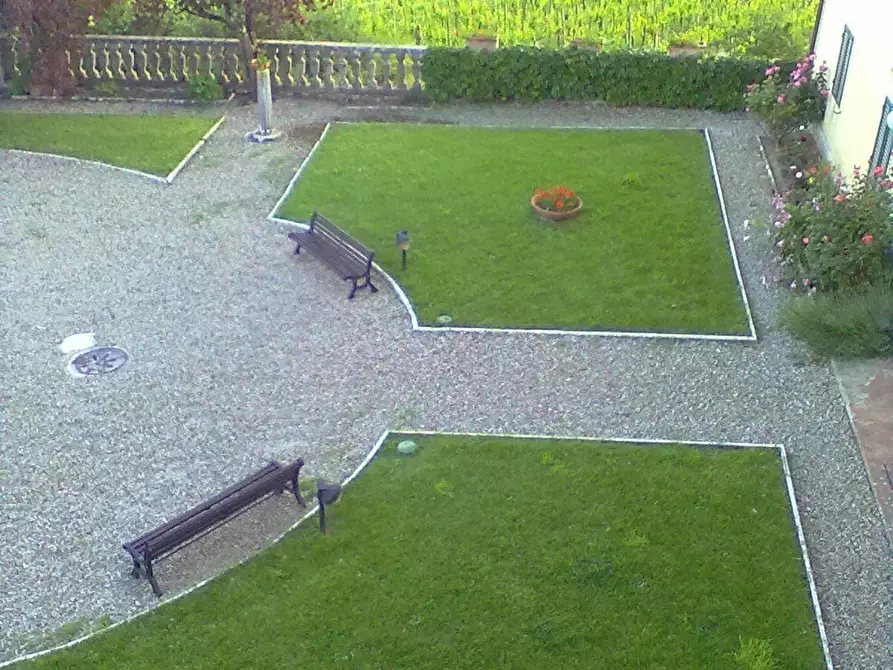 Immagine 33 di Appartamento in vendita  a Siena