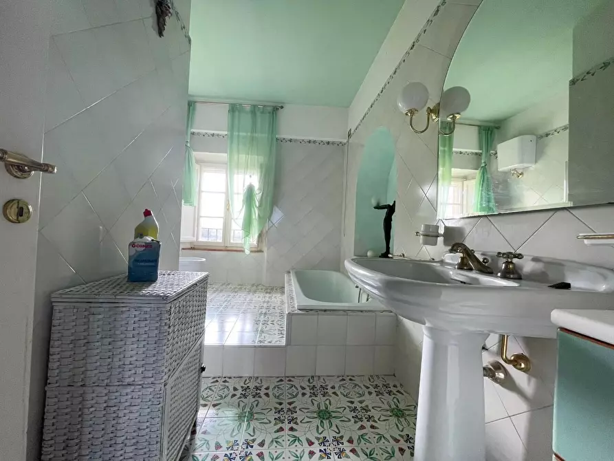 Immagine 26 di Appartamento in vendita  a Siena