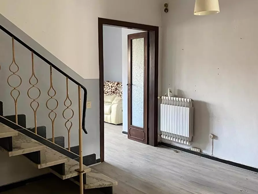 Immagine 12 di Porzione di casa in vendita  a Viareggio