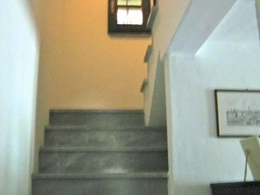 Immagine 25 di Casa colonica in vendita  a Camaiore