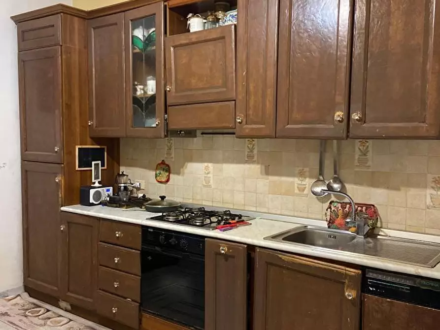 Immagine 4 di Appartamento in vendita  a Massa