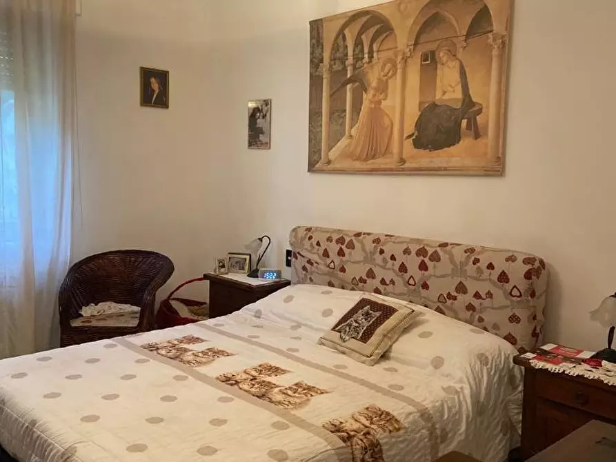 Immagine 5 di Appartamento in vendita  a Massa