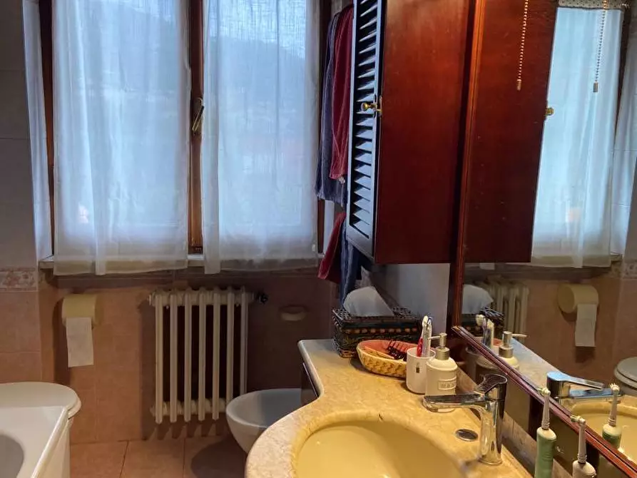 Immagine 8 di Appartamento in vendita  a Massa