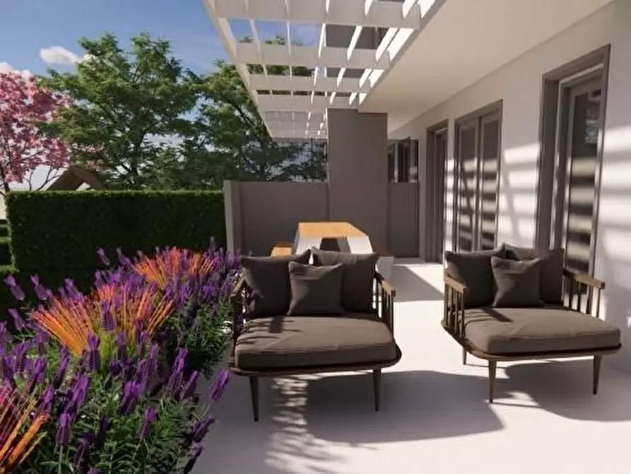 Immagine 12 di Villetta a schiera in vendita  a Massa