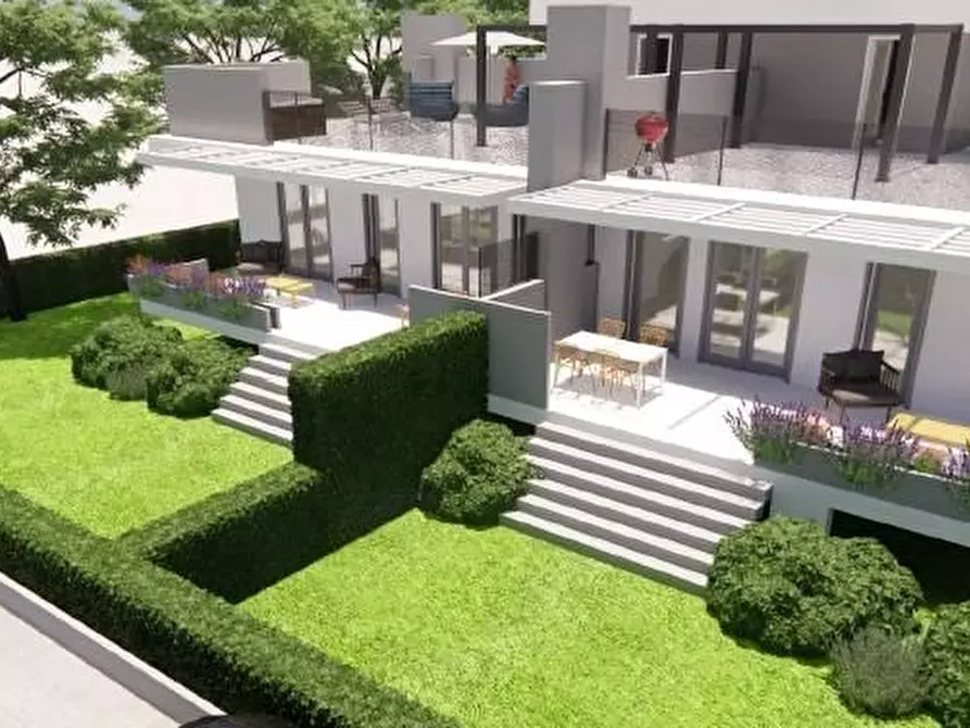 Immagine 2 di Villetta a schiera in vendita  a Massa