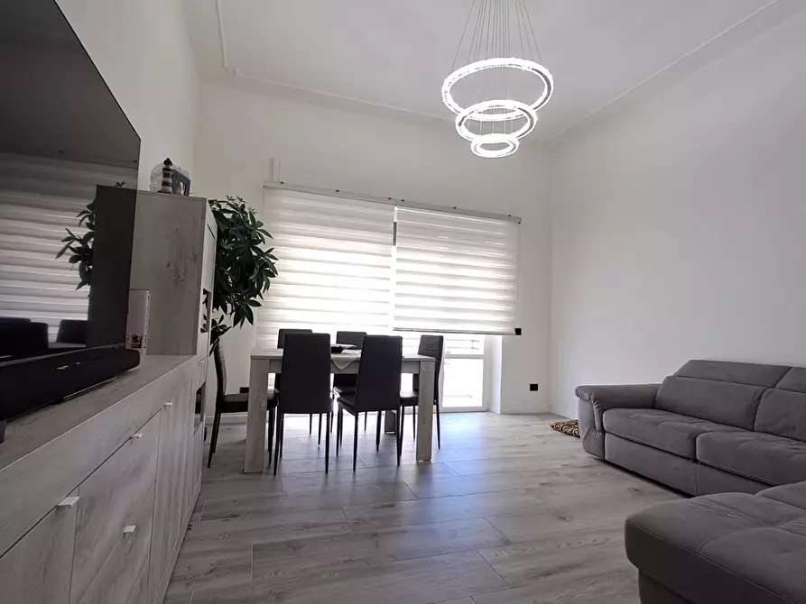 Immagine 22 di Appartamento in vendita  a Carrara