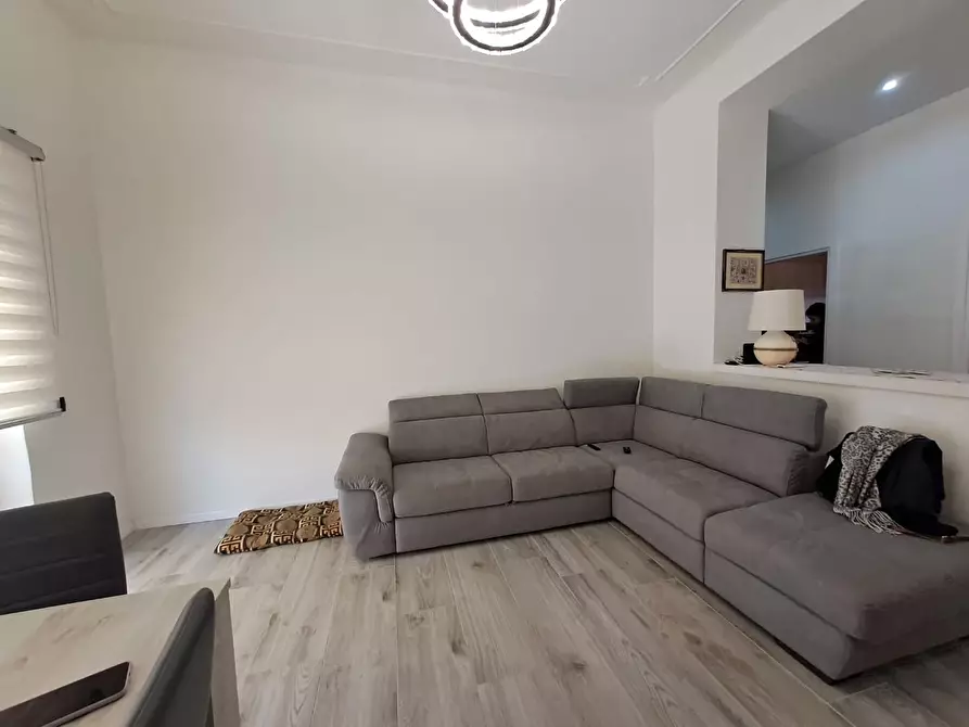 Immagine 21 di Appartamento in vendita  a Carrara