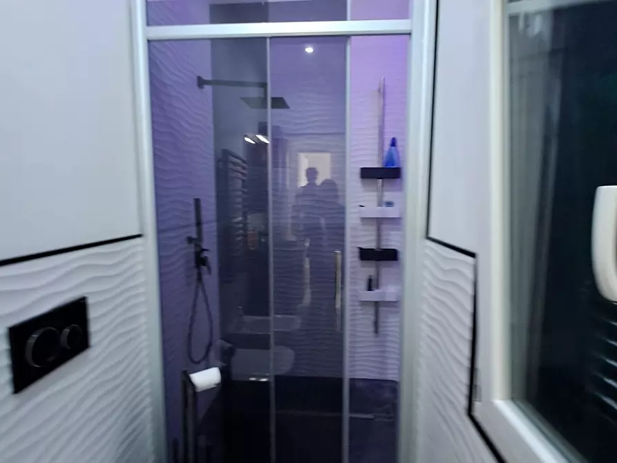 Immagine 43 di Appartamento in vendita  a Carrara