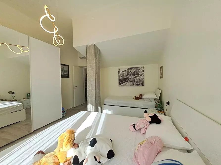 Immagine 9 di Appartamento in vendita  a Carrara