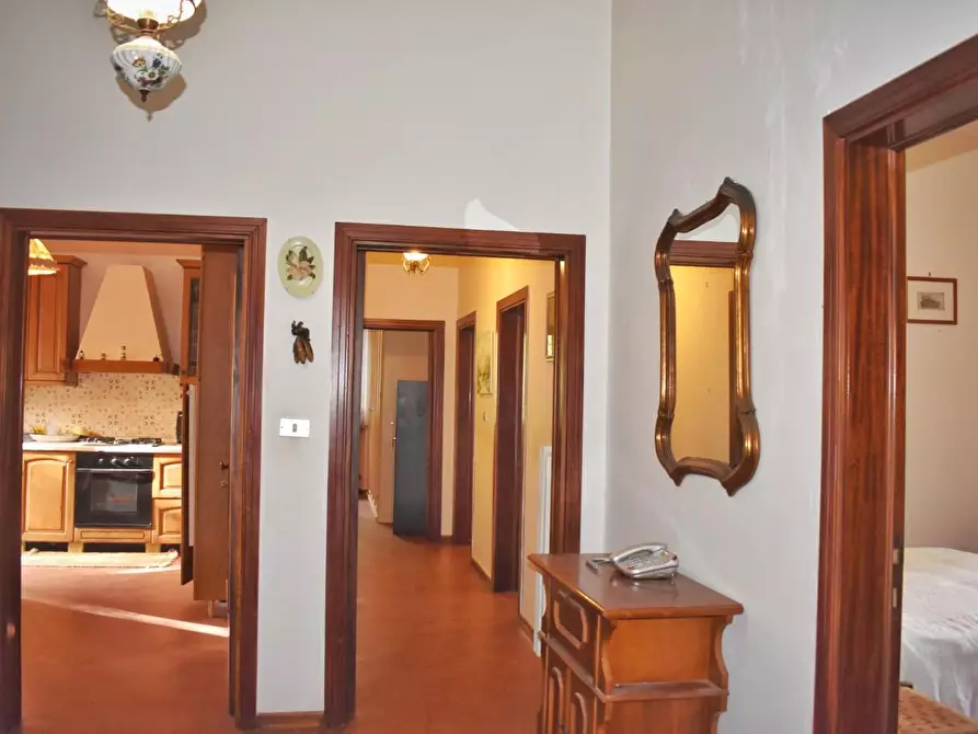 Immagine 23 di Villa in vendita  a San Gimignano