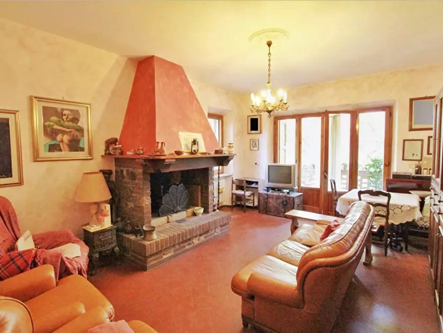 Immagine 17 di Villa in vendita  a San Gimignano