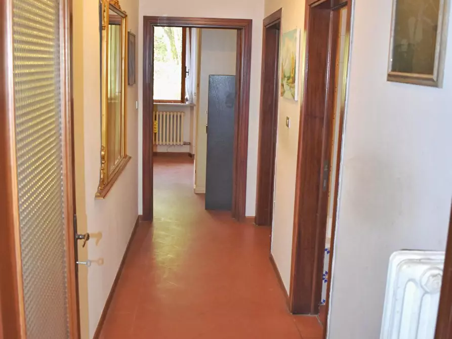 Immagine 27 di Villa in vendita  a San Gimignano