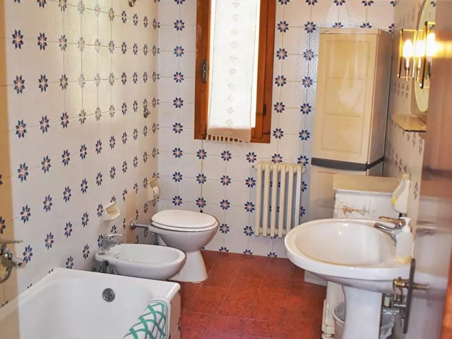 Immagine 32 di Villa in vendita  a San Gimignano