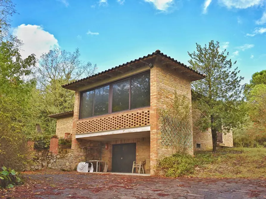 Immagine 5 di Villa in vendita  a San Gimignano