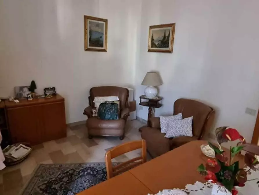 Immagine 14 di Appartamento in vendita  a Massa