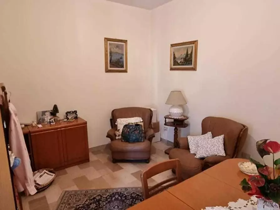 Immagine 15 di Appartamento in vendita  a Massa