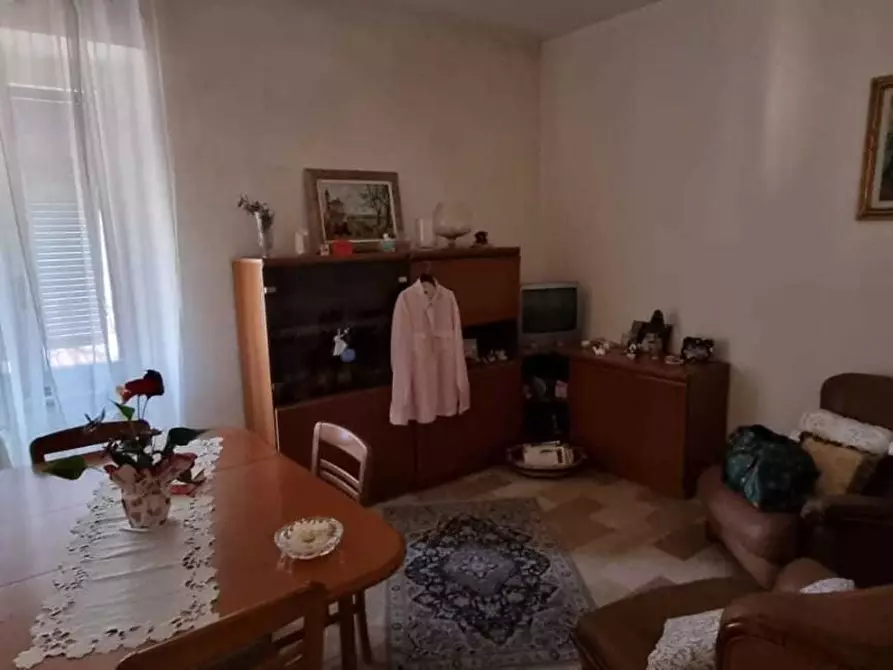 Immagine 9 di Appartamento in vendita  a Massa