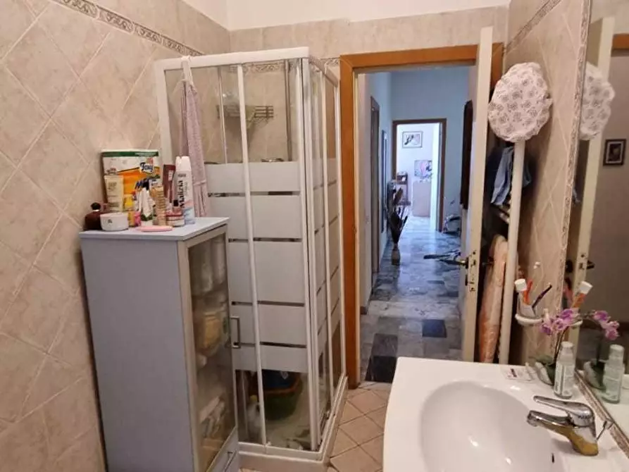 Immagine 23 di Appartamento in vendita  a Massa