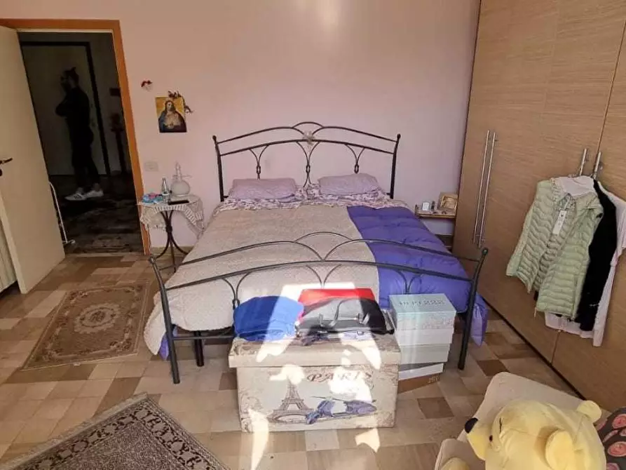 Immagine 5 di Appartamento in vendita  a Massa