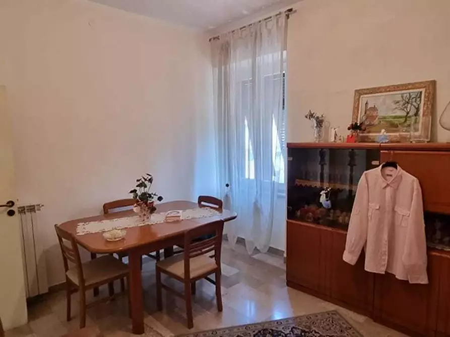 Immagine 17 di Appartamento in vendita  a Massa