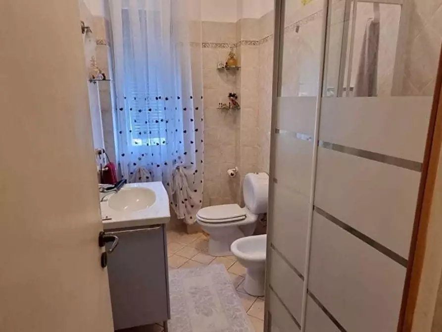 Immagine 25 di Appartamento in vendita  a Massa