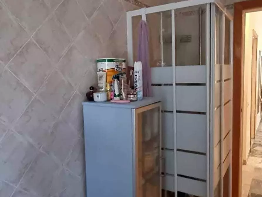 Immagine 11 di Appartamento in vendita  a Massa