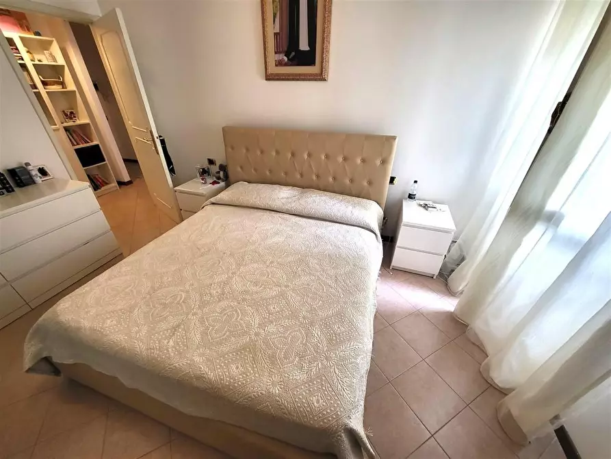 Immagine 13 di Appartamento in vendita  a Massa