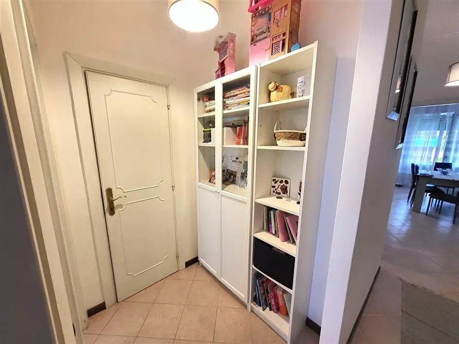 Immagine 17 di Appartamento in vendita  a Massa