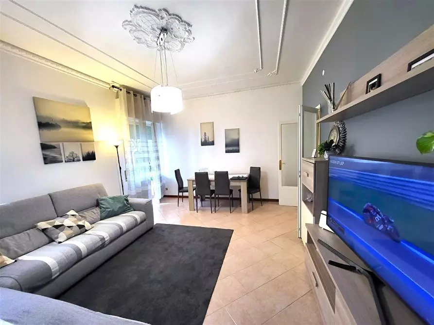 Immagine 2 di Appartamento in vendita  a Massa