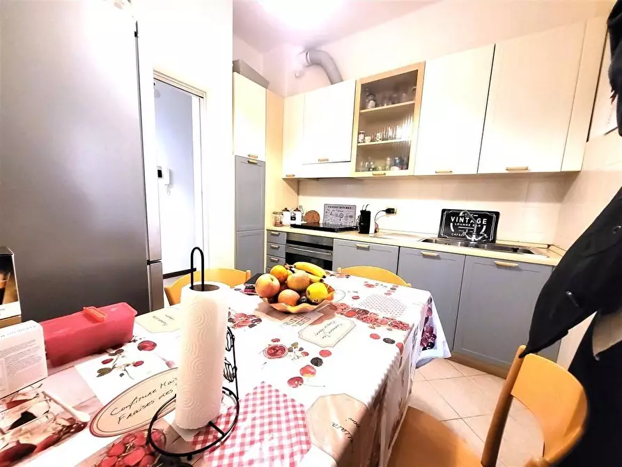 Immagine 9 di Appartamento in vendita  a Massa