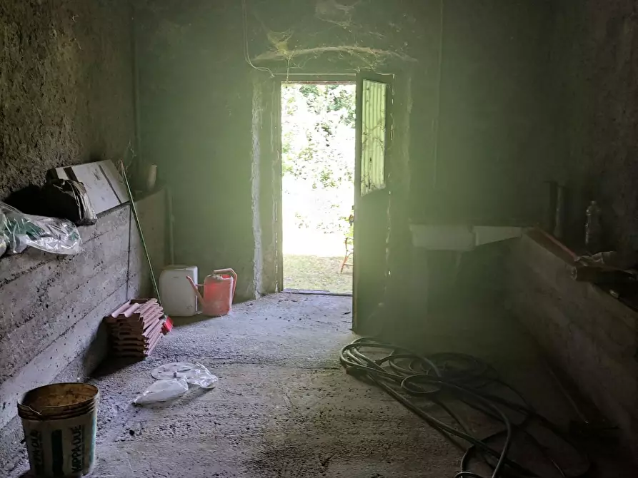 Immagine 9 di Casa semindipendente in vendita  a Tresana