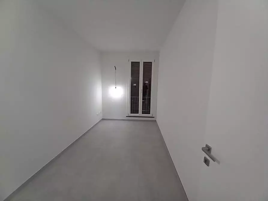 Immagine 19 di Appartamento in vendita  a Pontedera