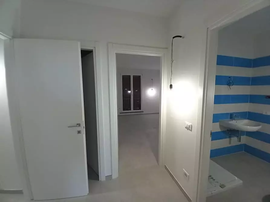 Immagine 14 di Appartamento in vendita  a Pontedera