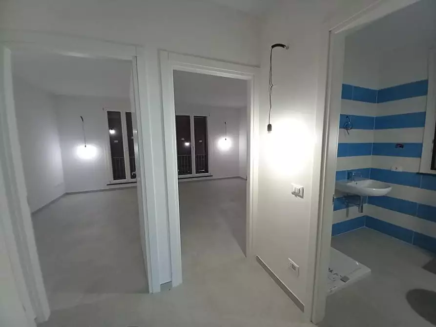 Immagine 16 di Appartamento in vendita  a Pontedera