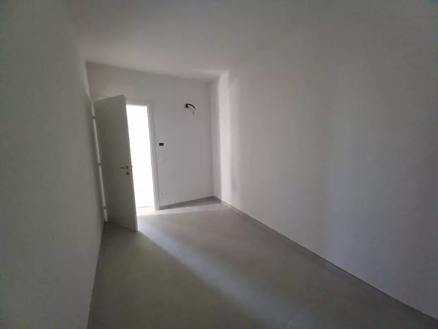 Immagine 27 di Appartamento in vendita  a Pontedera