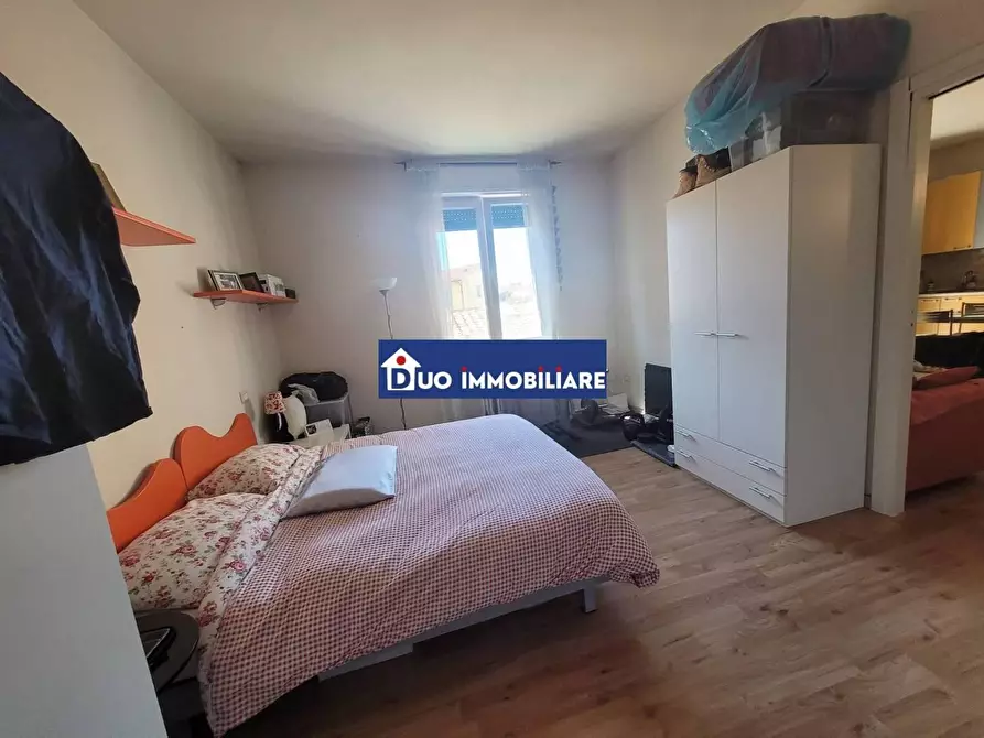 Immagine 2 di Appartamento in vendita  a Pisa