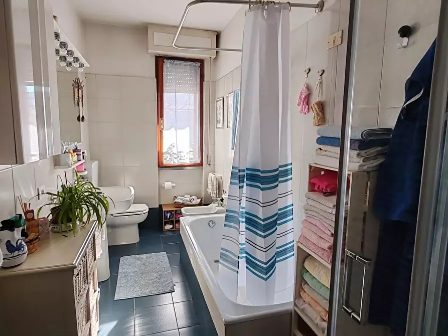 Immagine 8 di Appartamento in vendita  a Massa