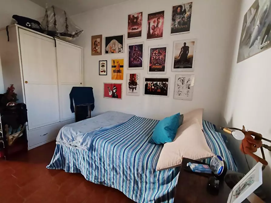 Immagine 13 di Appartamento in vendita  a Massa