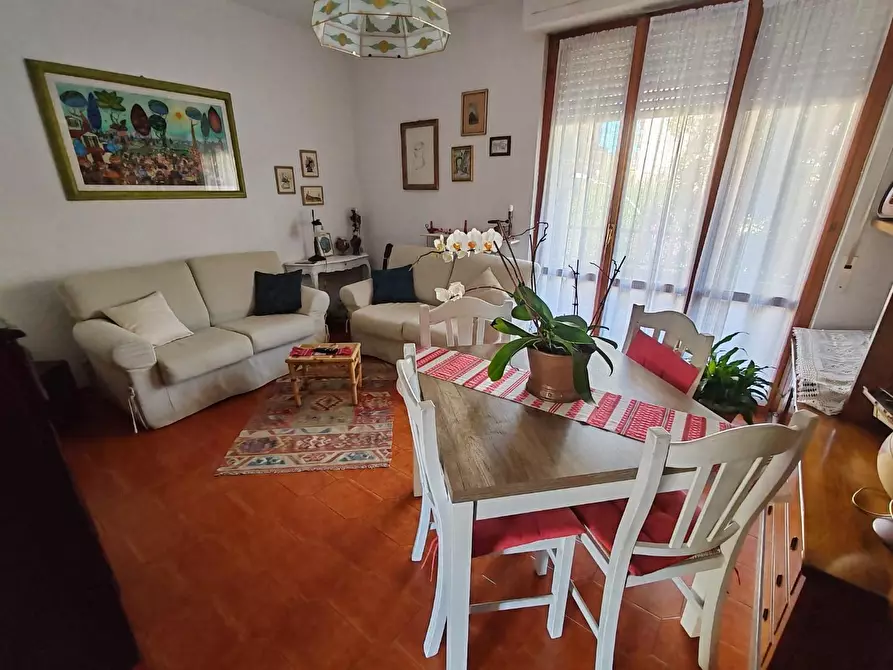 Immagine 6 di Appartamento in vendita  a Massa