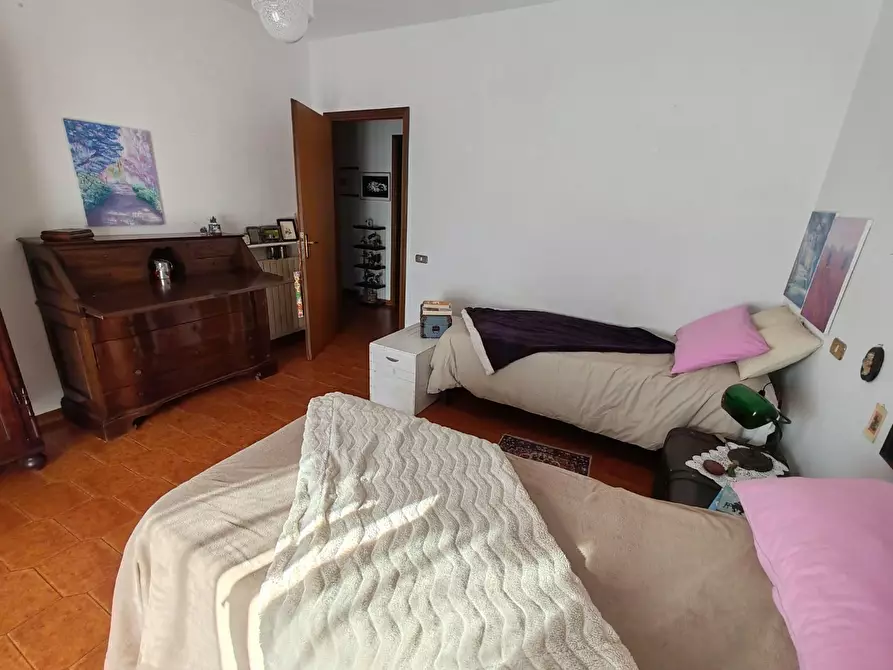 Immagine 11 di Appartamento in vendita  a Massa