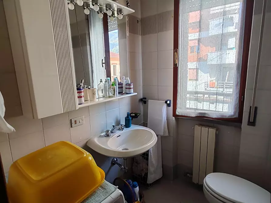 Immagine 14 di Appartamento in vendita  a Massa