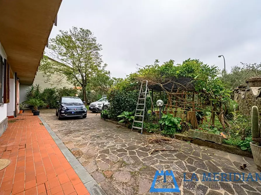 Immagine 39 di Terratetto in vendita  a Larciano