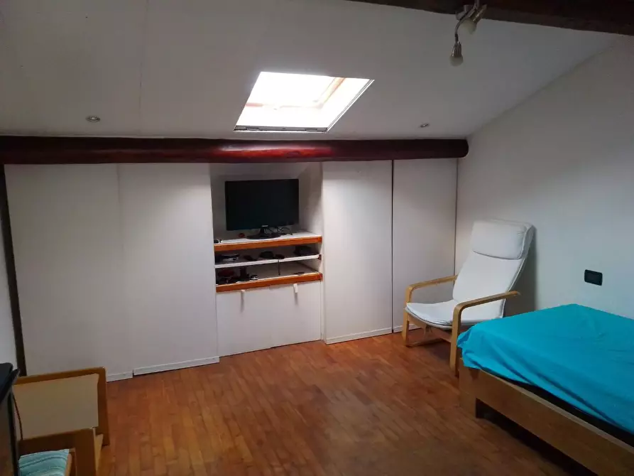 Immagine 11 di Villa in vendita  a Viareggio