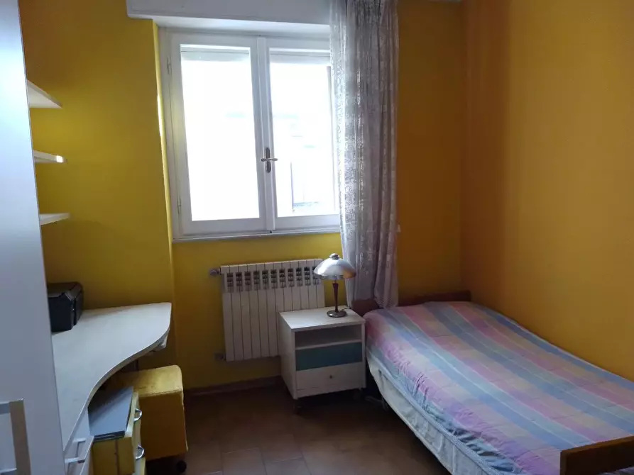 Immagine 6 di Villa in vendita  a Viareggio