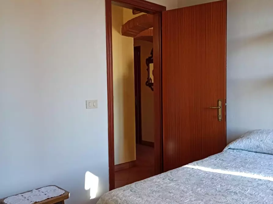 Immagine 13 di Appartamento in vendita  a Lucca