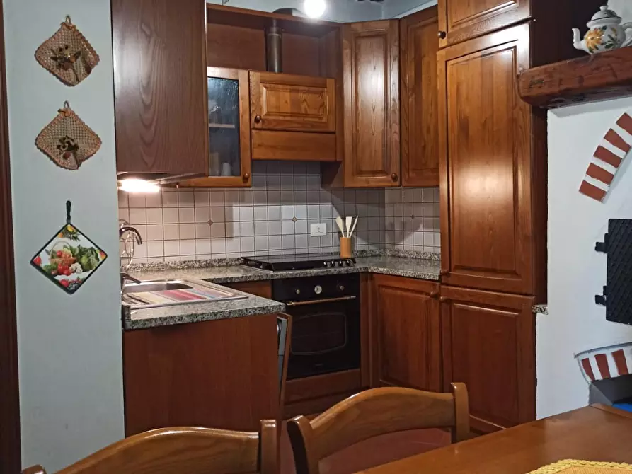 Immagine 3 di Appartamento in vendita  a Lucca