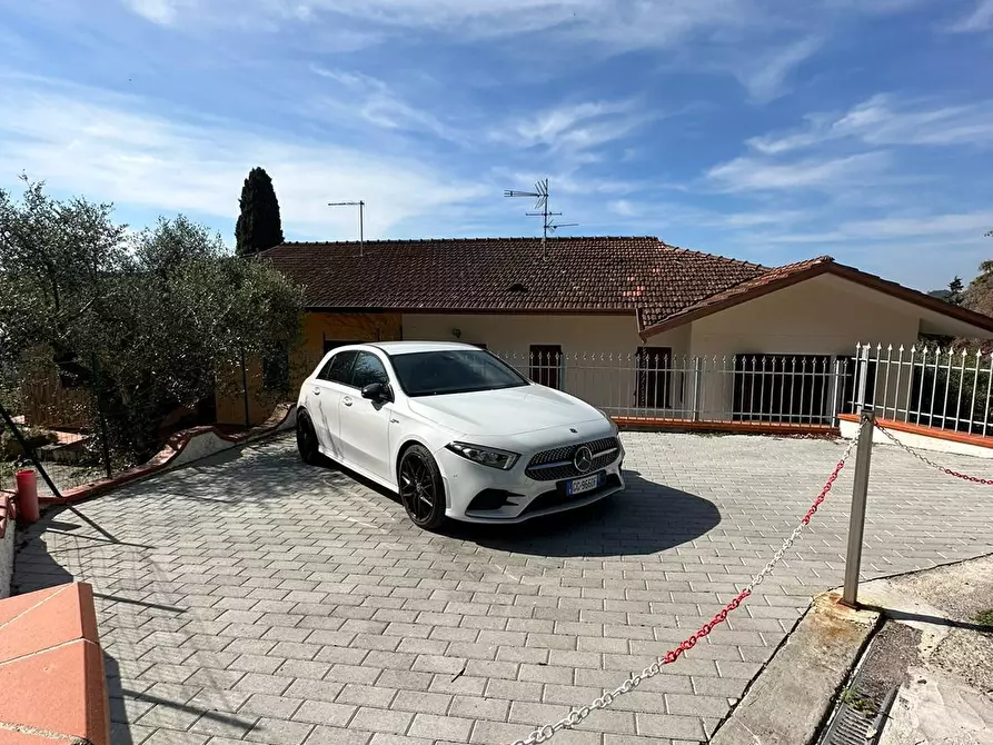 Immagine 19 di Casa bifamiliare in vendita  a Massarosa